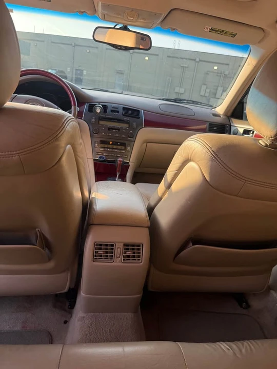 2004 Lexus ES 3rd Gen - Image 7 of 16