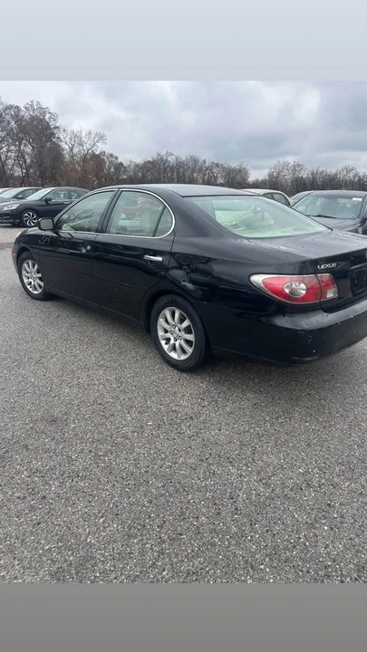 2004 Lexus ES 4th Gen - Image 2 of 4