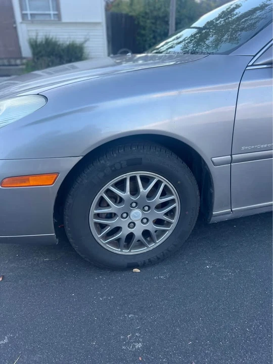 2004 Lexus ES 3rd Gen - Image 3 of 3