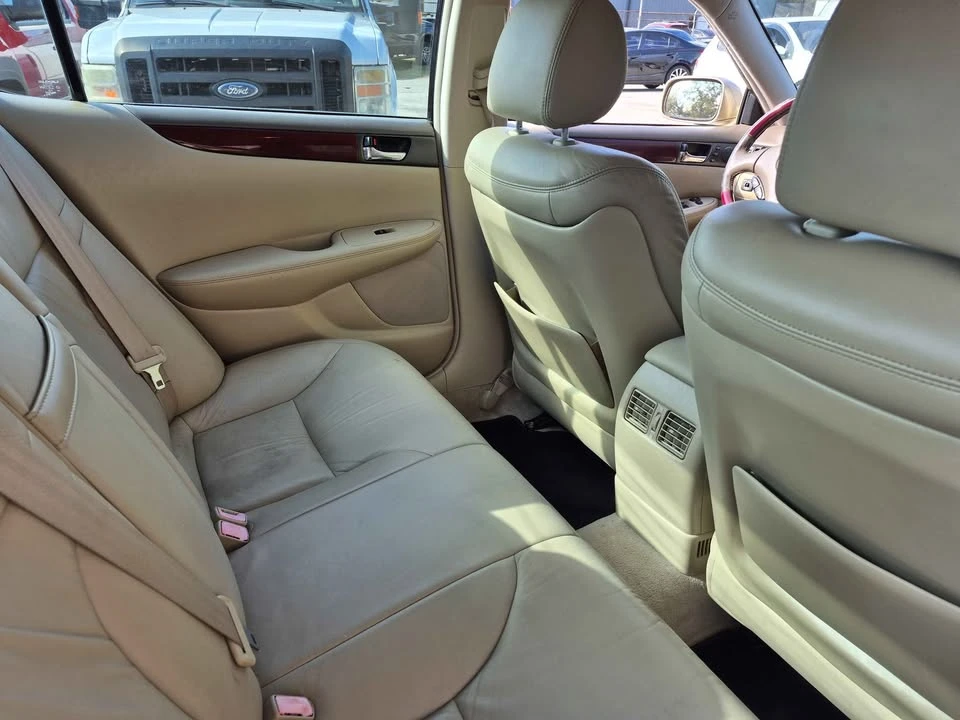 2004 Lexus ES 4th Gen - Image 4 of 10