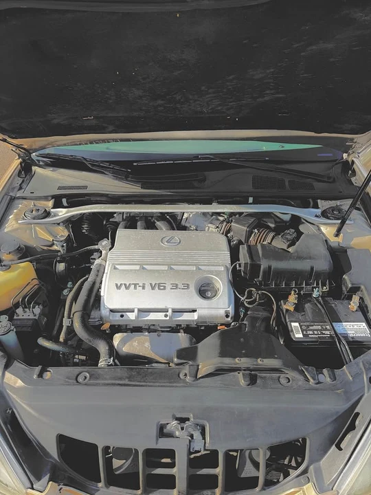 2004 Lexus ES 4th Gen - Image 11 of 13