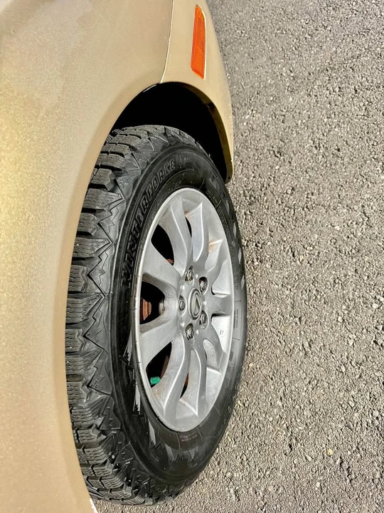 2004 Lexus ES 4th Gen - Image 12 of 13