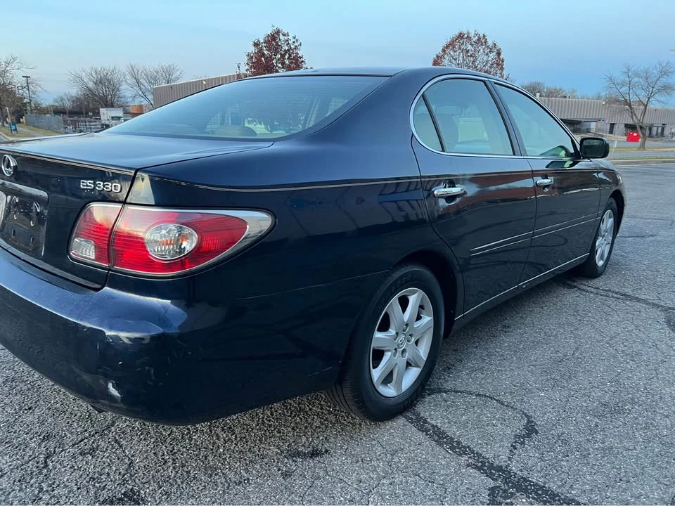 2004 Lexus ES 3rd Gen - Image 4 of 11