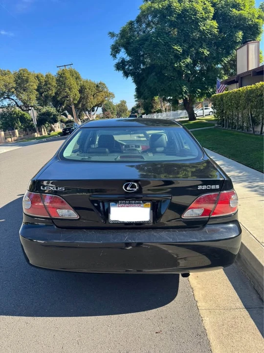 2004 Lexus ES 3rd Gen - Image 5 of 10