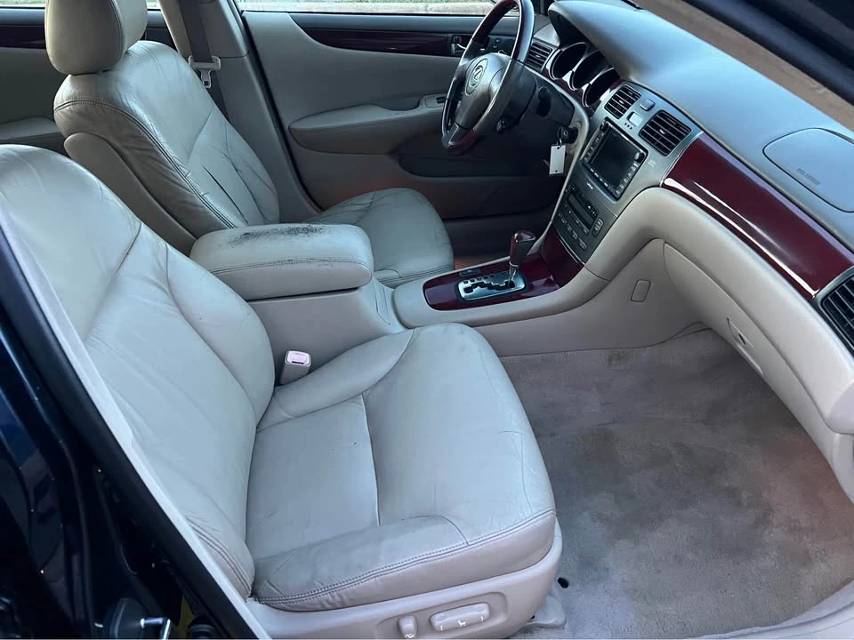 2004 Lexus ES 3rd Gen - Image 10 of 11