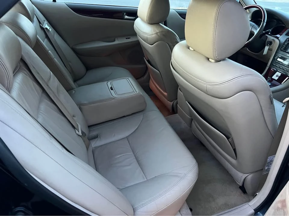 2004 Lexus ES 3rd Gen - Image 9 of 11