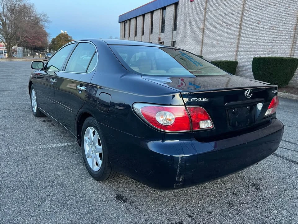 2004 Lexus ES 3rd Gen - Image 6 of 11