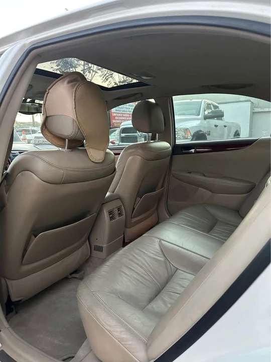 2004 Lexus ES 3rd Gen - Image 9 of 9