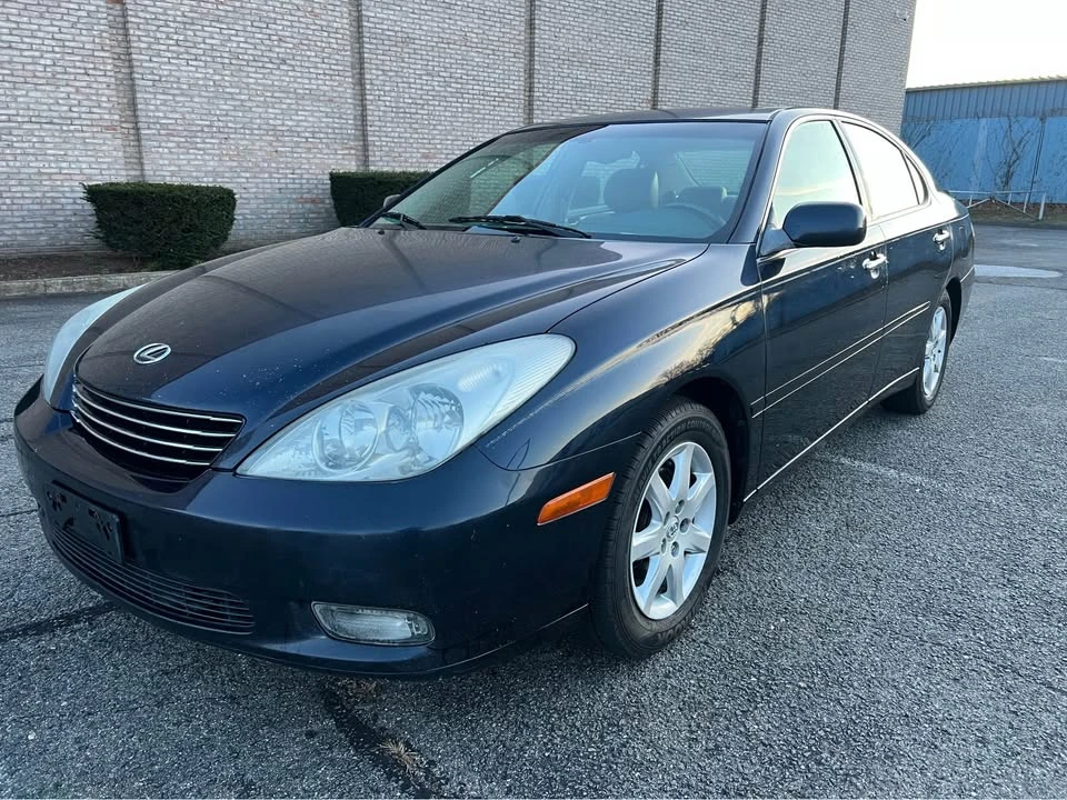 2004 Lexus ES 3rd Gen - Image 3 of 11