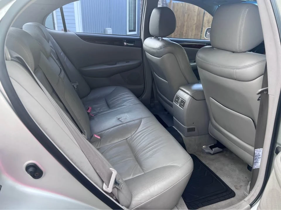 2004 Lexus ES 4th Gen - Image 5 of 9