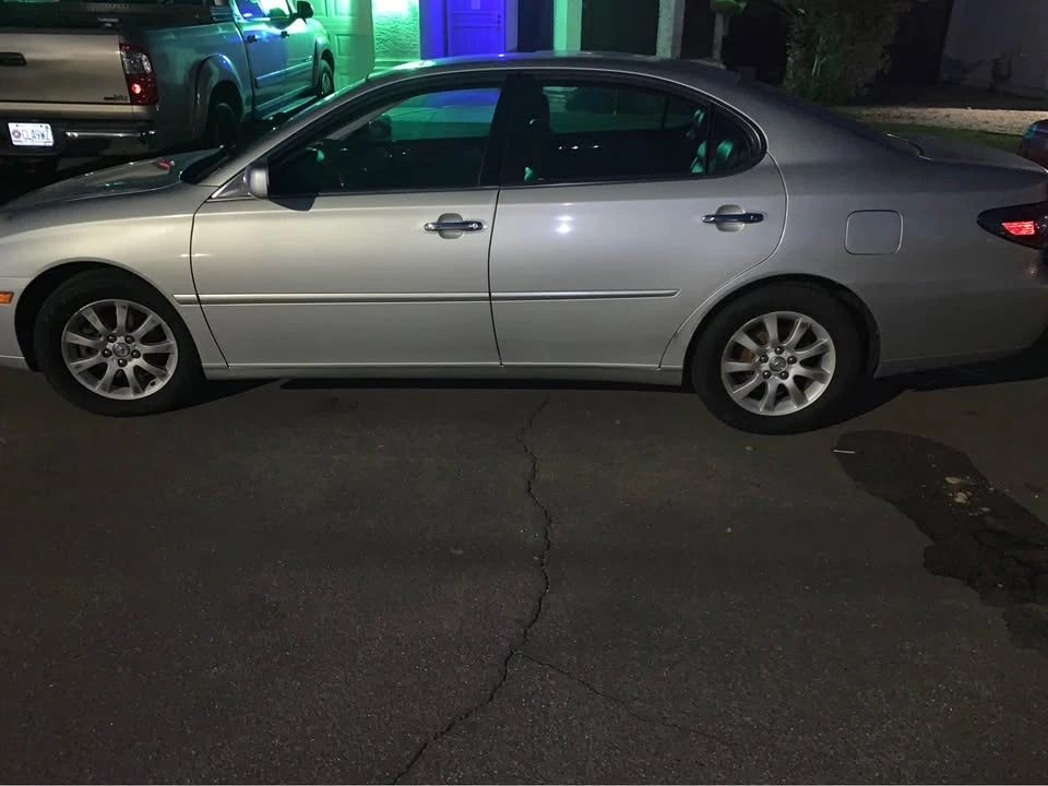 2004 Lexus ES 3rd Gen - Image 2 of 5