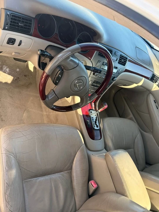 2004 Lexus ES 4th Gen - Image 4 of 11