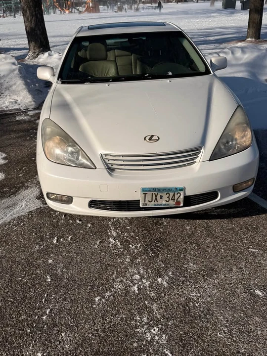 2004 Lexus ES 4th Gen - Image 10 of 11