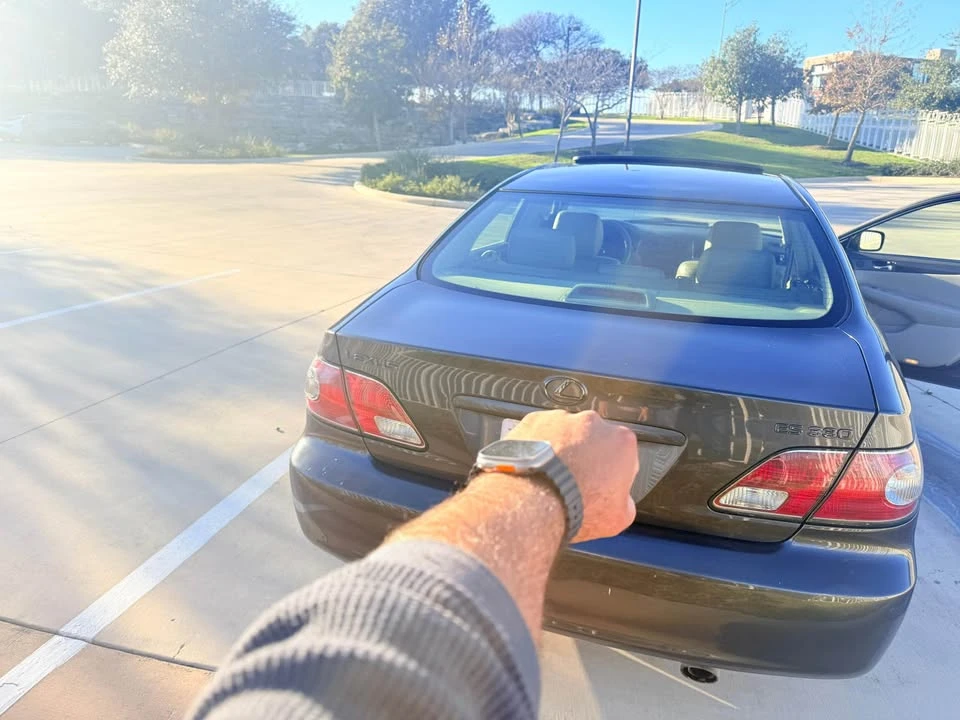 2004 Lexus ES 4th Gen - Image 6 of 12