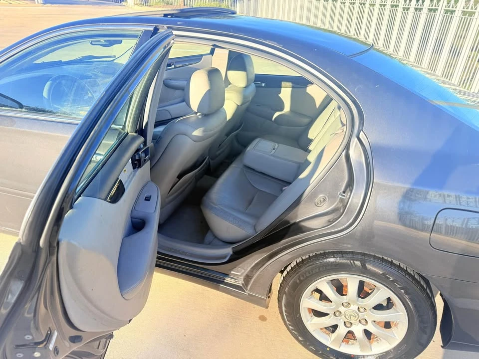 2004 Lexus ES 4th Gen - Image 11 of 12