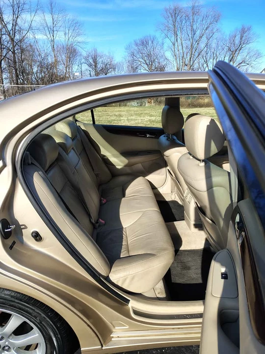 2004 Lexus ES 4th Gen - Image 8 of 8