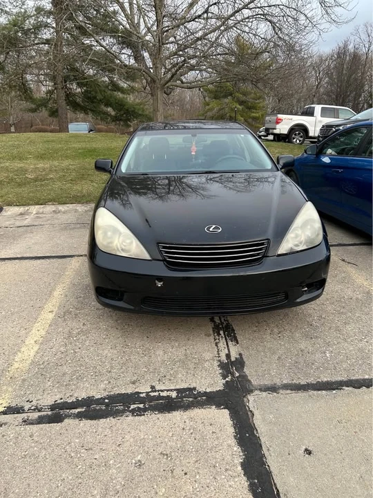 2004 Lexus ES 3rd Gen - Image 2 of 5