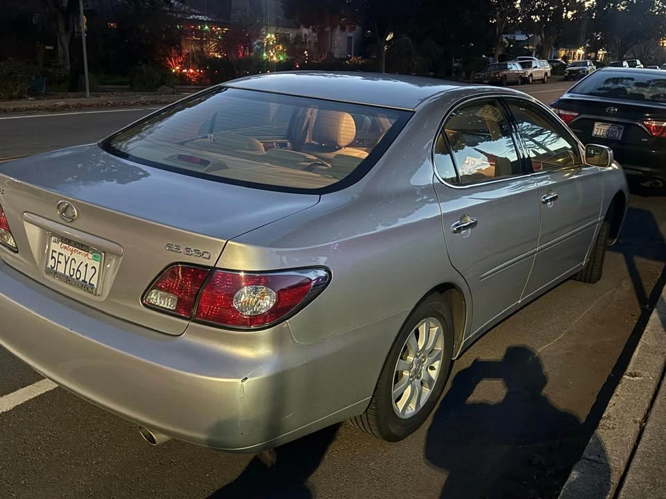 2004 Lexus ES 4th Gen - Image 9 of 20