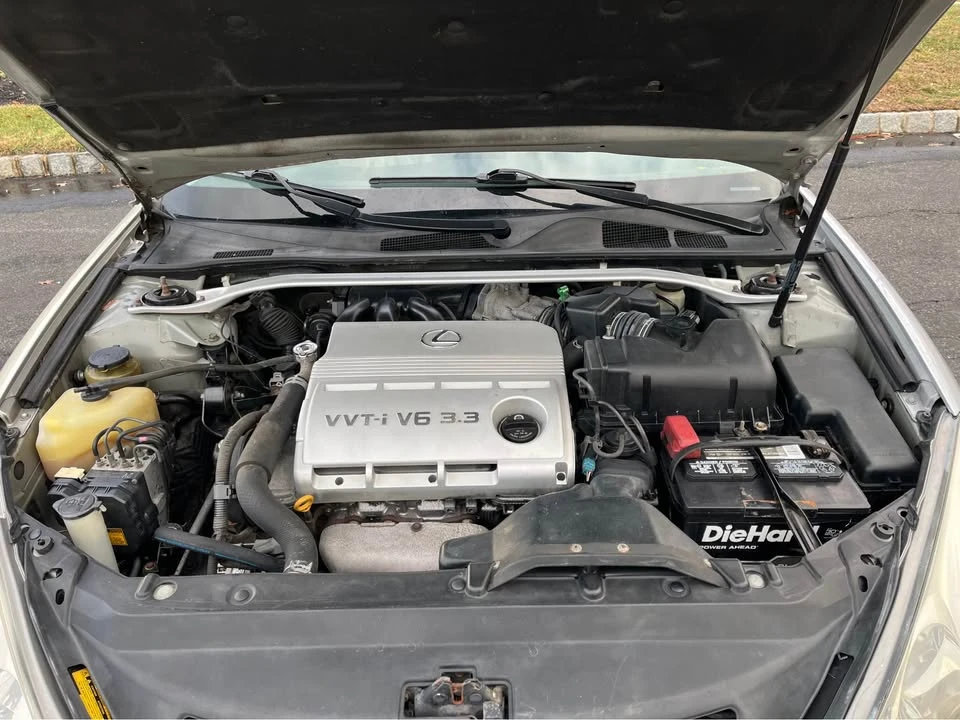 2004 Lexus ES 4th Gen - Image 13 of 15