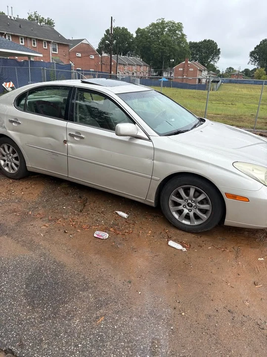 2004 Lexus ES 3rd Gen - Image 4 of 4