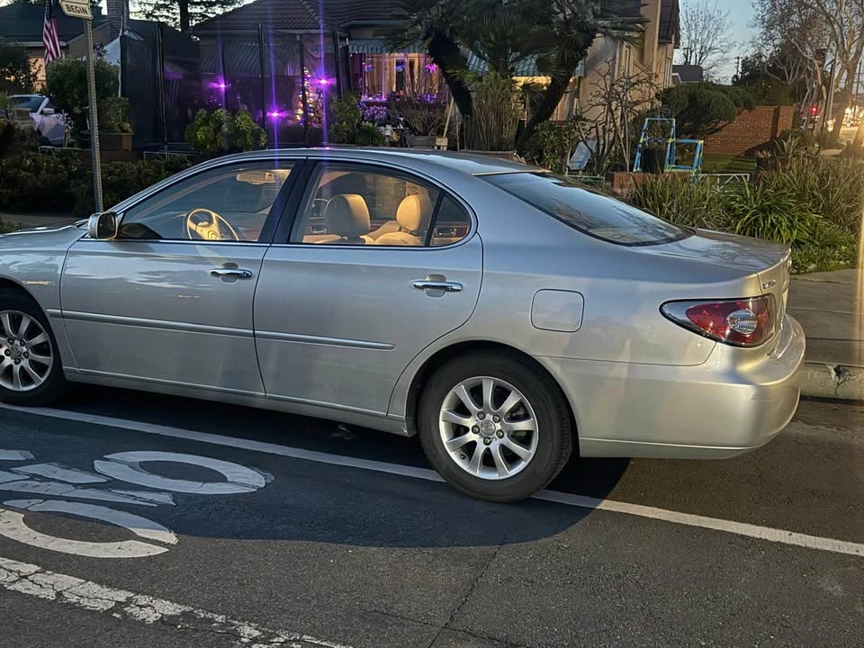 2004 Lexus ES 4th Gen - Image 7 of 20