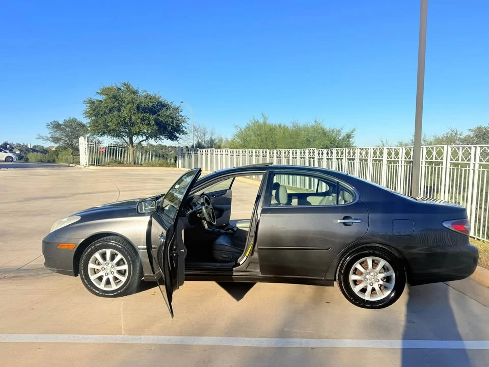 2004 Lexus ES 4th Gen - Image 7 of 12