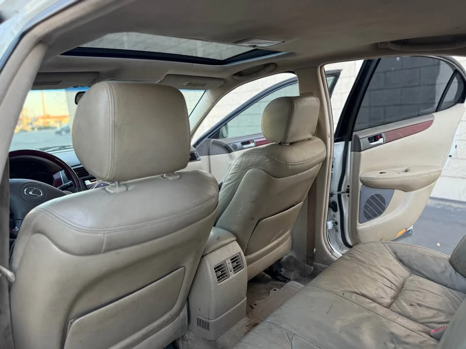 2004 Lexus ES 3rd Gen - Image 10 of 13