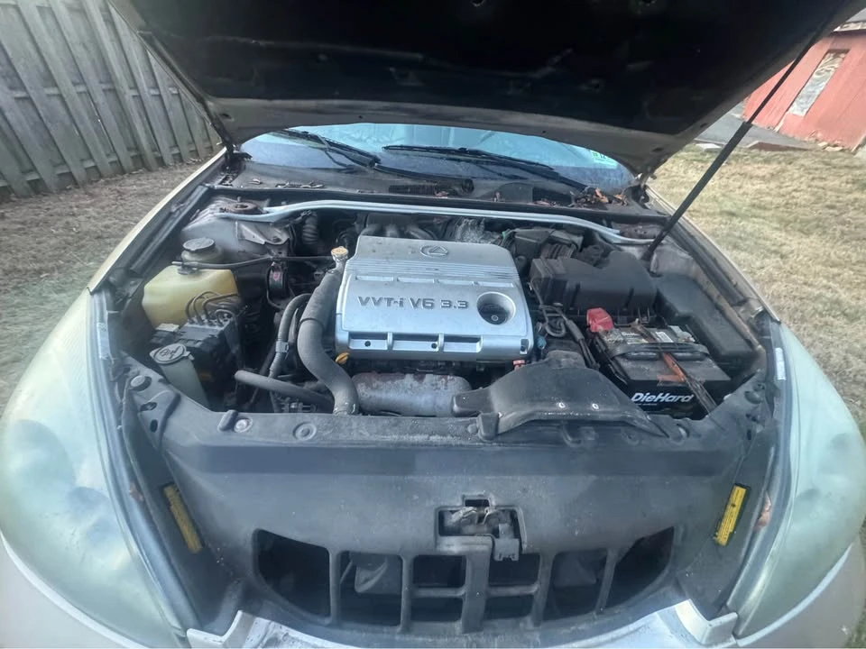 2004 Lexus ES 3rd Gen - Image 9 of 10