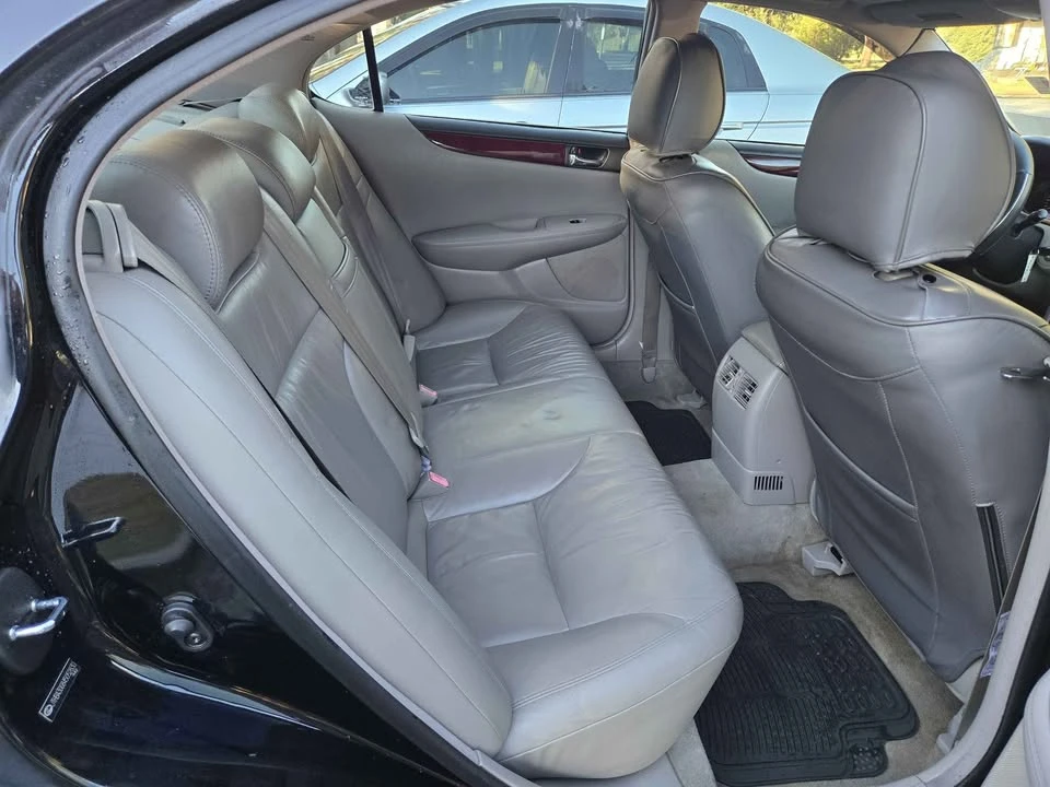 2004 Lexus ES 4th Gen - Image 6 of 10