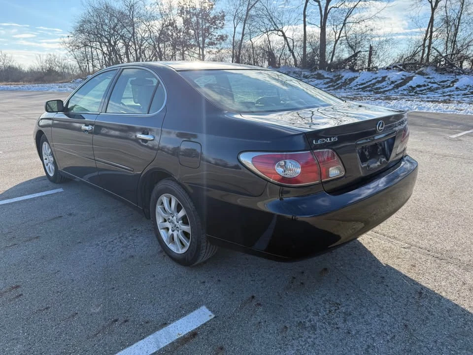 2004 Lexus ES 3rd Gen - Image 5 of 15