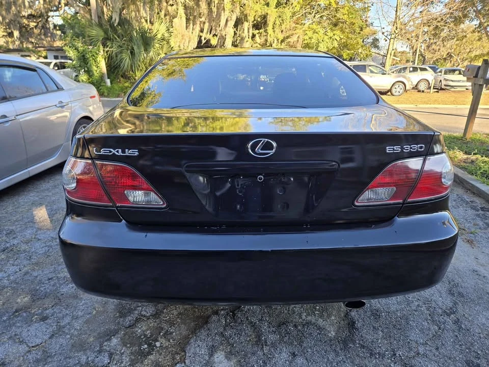 2004 Lexus ES 4th Gen - Image 9 of 10