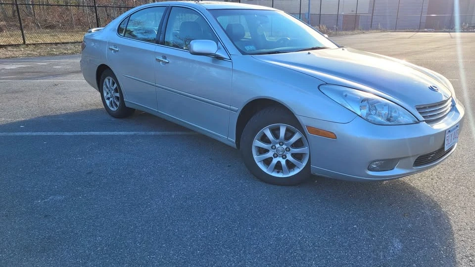 2004 Lexus ES 4th Gen - Image 6 of 8