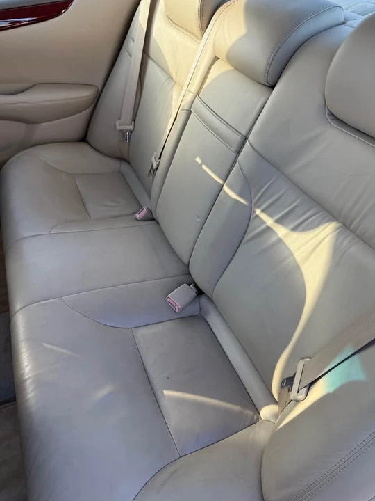 2004 Lexus ES 3rd Gen - Image 11 of 15