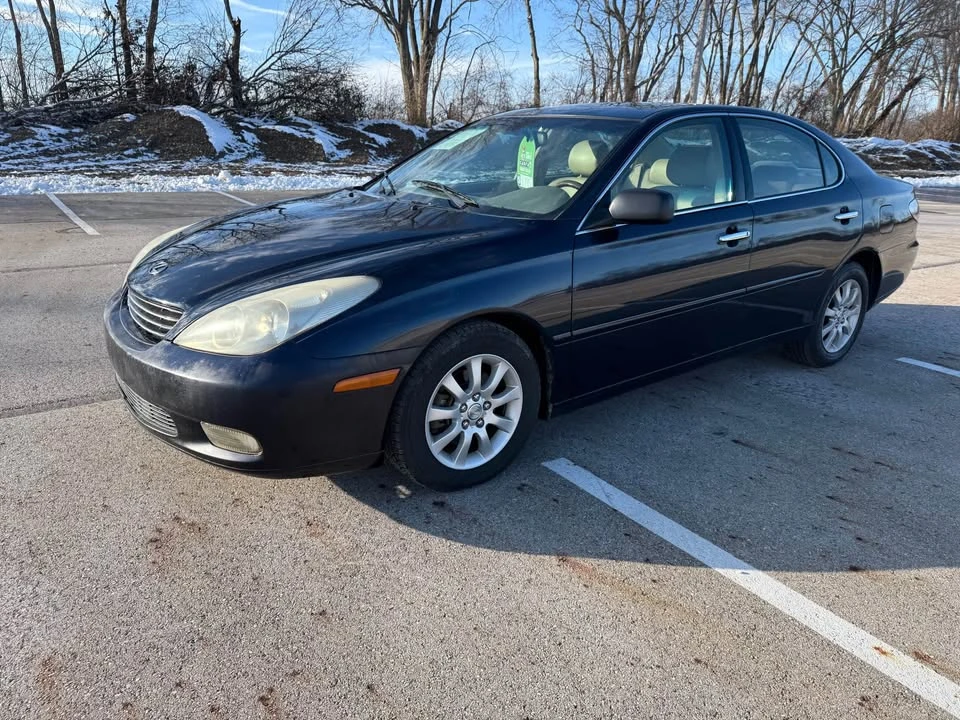 2004 Lexus ES 3rd Gen - Image 3 of 15