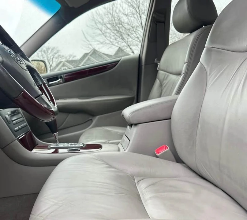 2004 Lexus ES 3rd Gen - Image 6 of 10