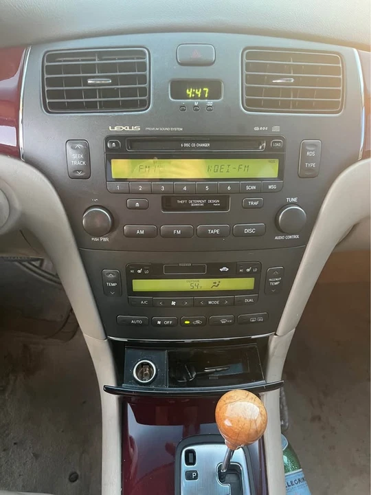 2004 Lexus ES 4th Gen - Image 6 of 12