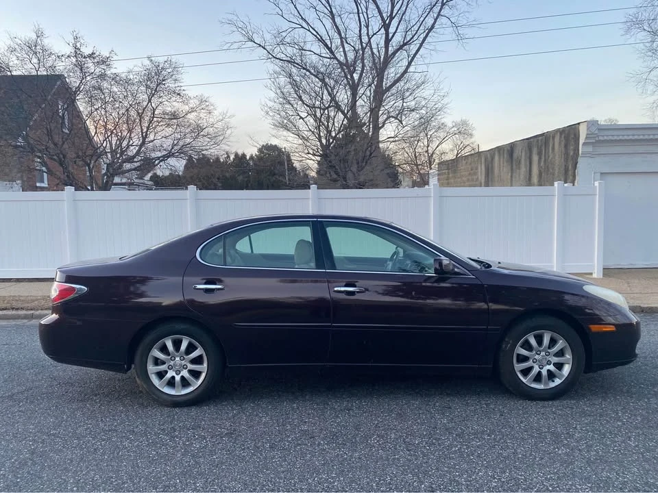 2004 Lexus ES 4th Gen - Image 4 of 8