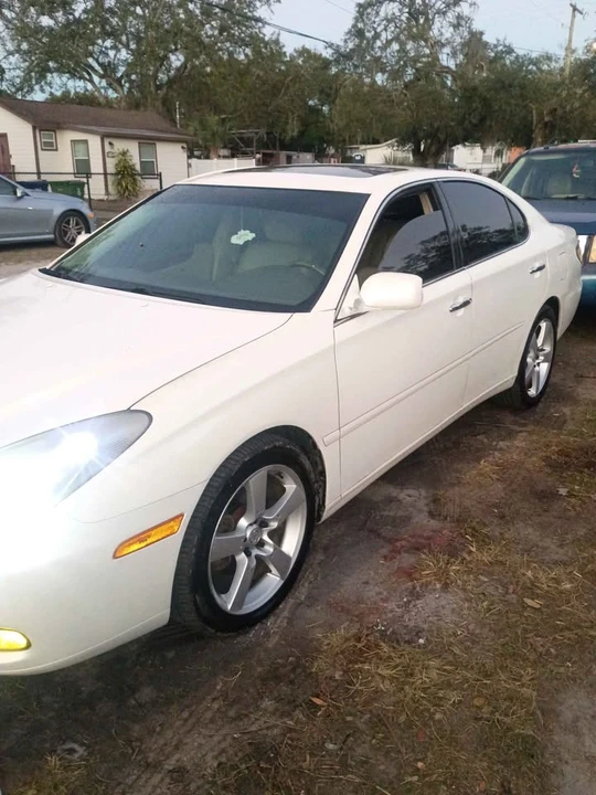 2004 Lexus ES 3rd Gen - Image 2 of 8