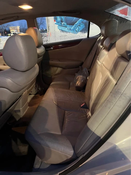 2004 Lexus ES 4th Gen - Image 5 of 8