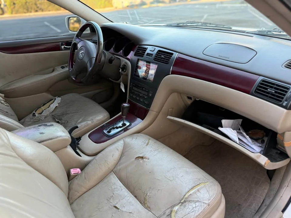 2004 Lexus ES 3rd Gen - Image 8 of 13