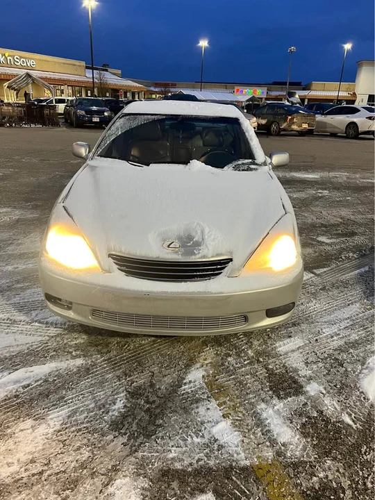 2004 Lexus ES 4th Gen - Image 4 of 8