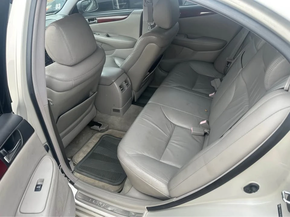 2004 Lexus ES 4th Gen - Image 7 of 10