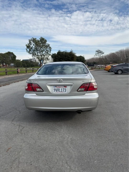 2004 Lexus ES 4th Gen - Image 3 of 6