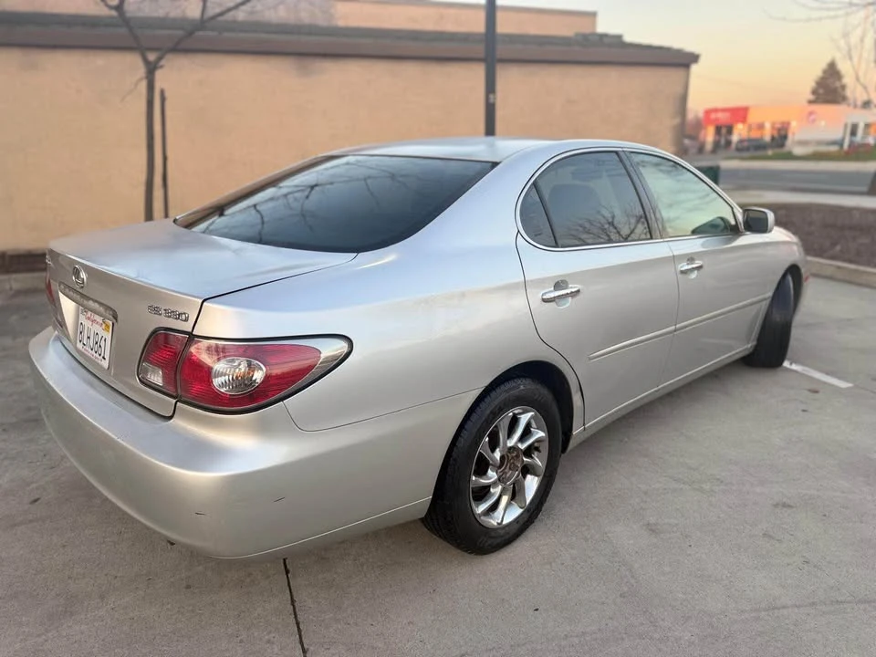 2004 Lexus ES 4th Gen - Image 5 of 12