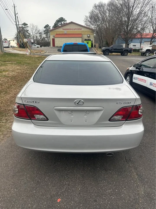 2004 Lexus ES 4th Gen - Image 2 of 10