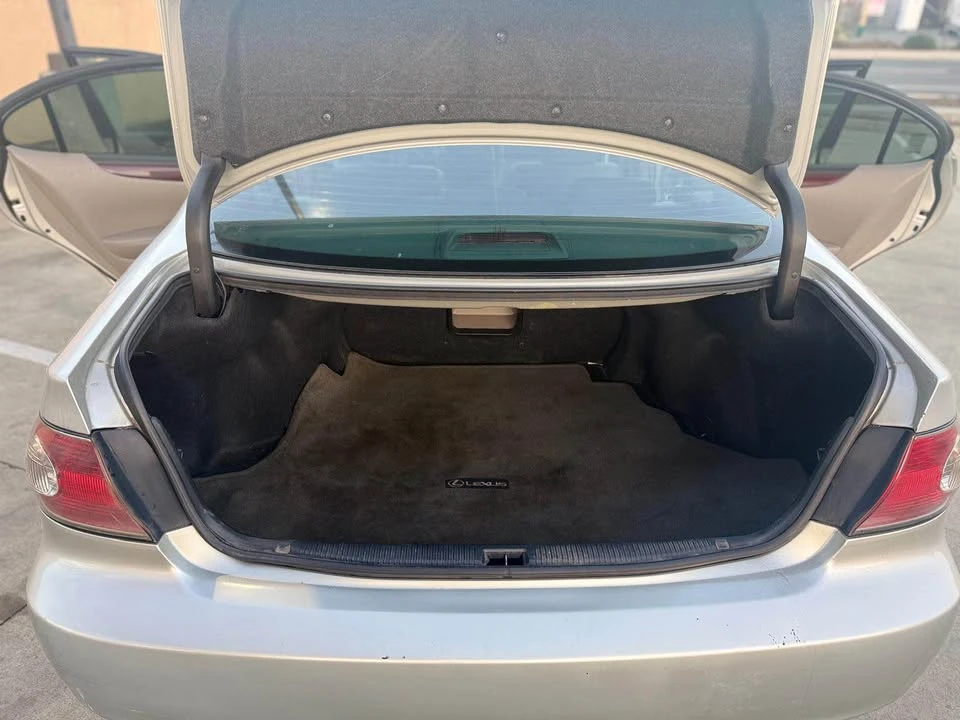 2004 Lexus ES 4th Gen - Image 7 of 12