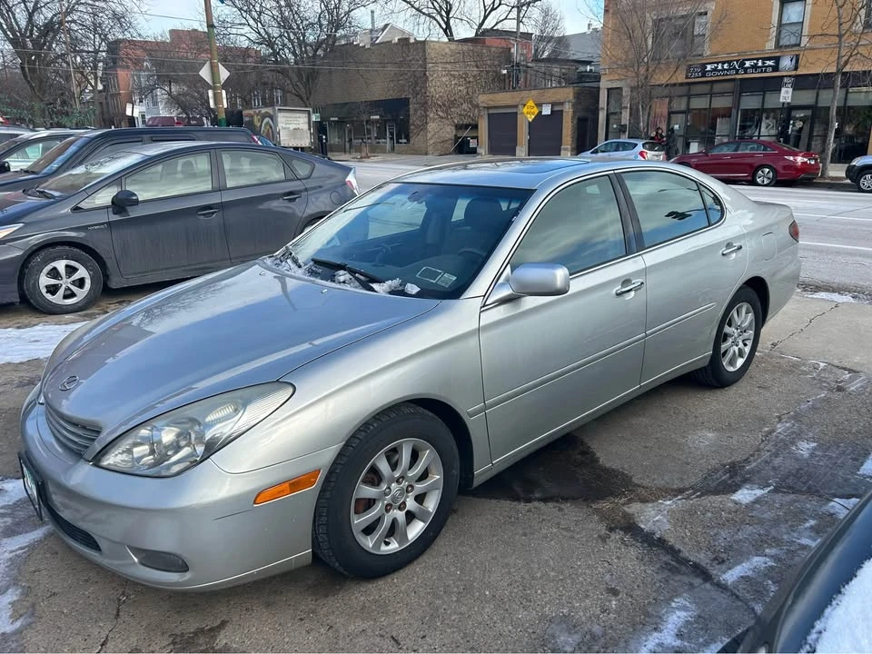 2004 Lexus ES 3rd Gen - Image 2 of 2
