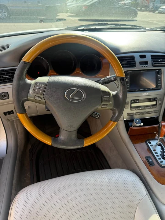 2004 Lexus ES 4th Gen - Image 4 of 6