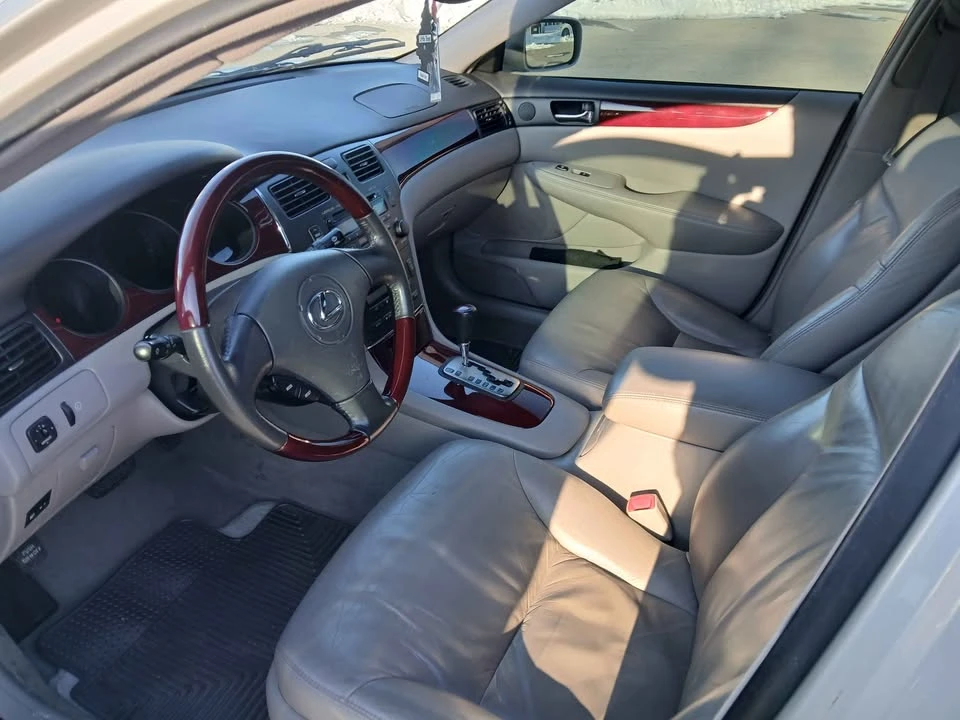 2004 Lexus ES 4th Gen - Image 6 of 6