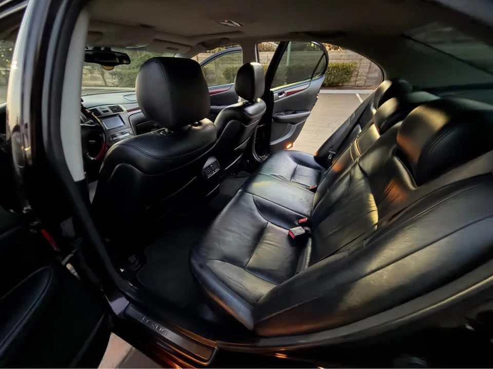 2004 Lexus ES 4th Gen - Image 7 of 9